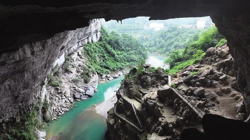 黄金洞